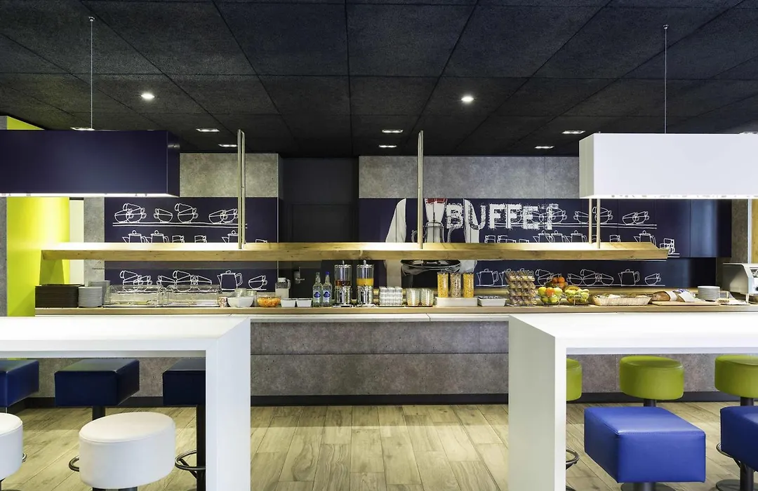 Ibis Budget Zurich Airport-1