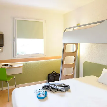 Ibis Budget Zurich Airport-2