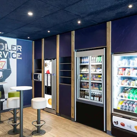Ibis Budget Zurich Airport-2